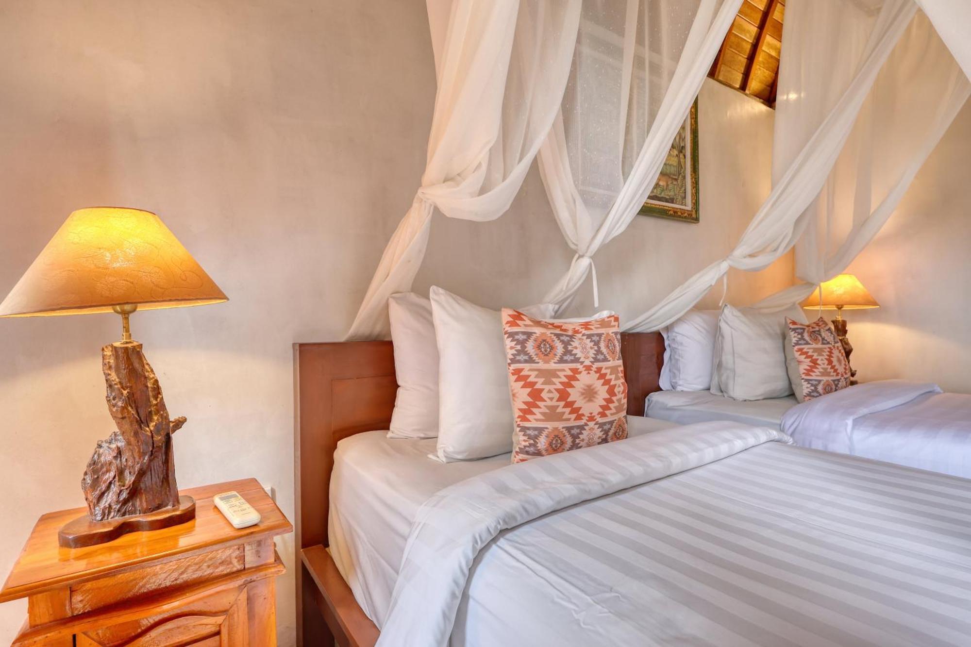 Bagia Bungalows Batumadeg Rom bilde